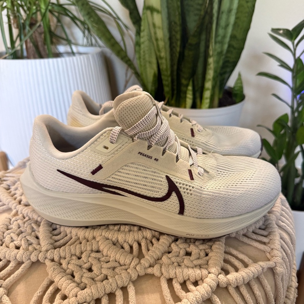 Nike Athletic Shoes in Cream and Maroon